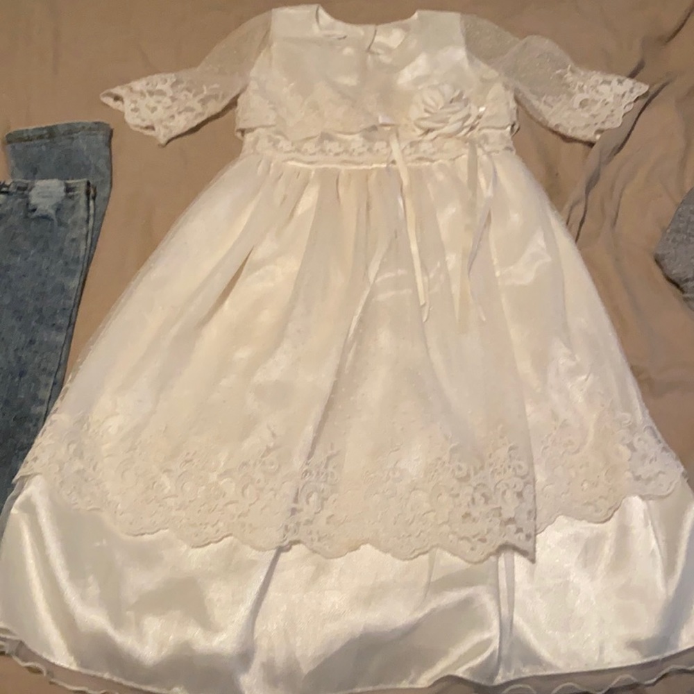 Girls flower girl/semi formal dress.